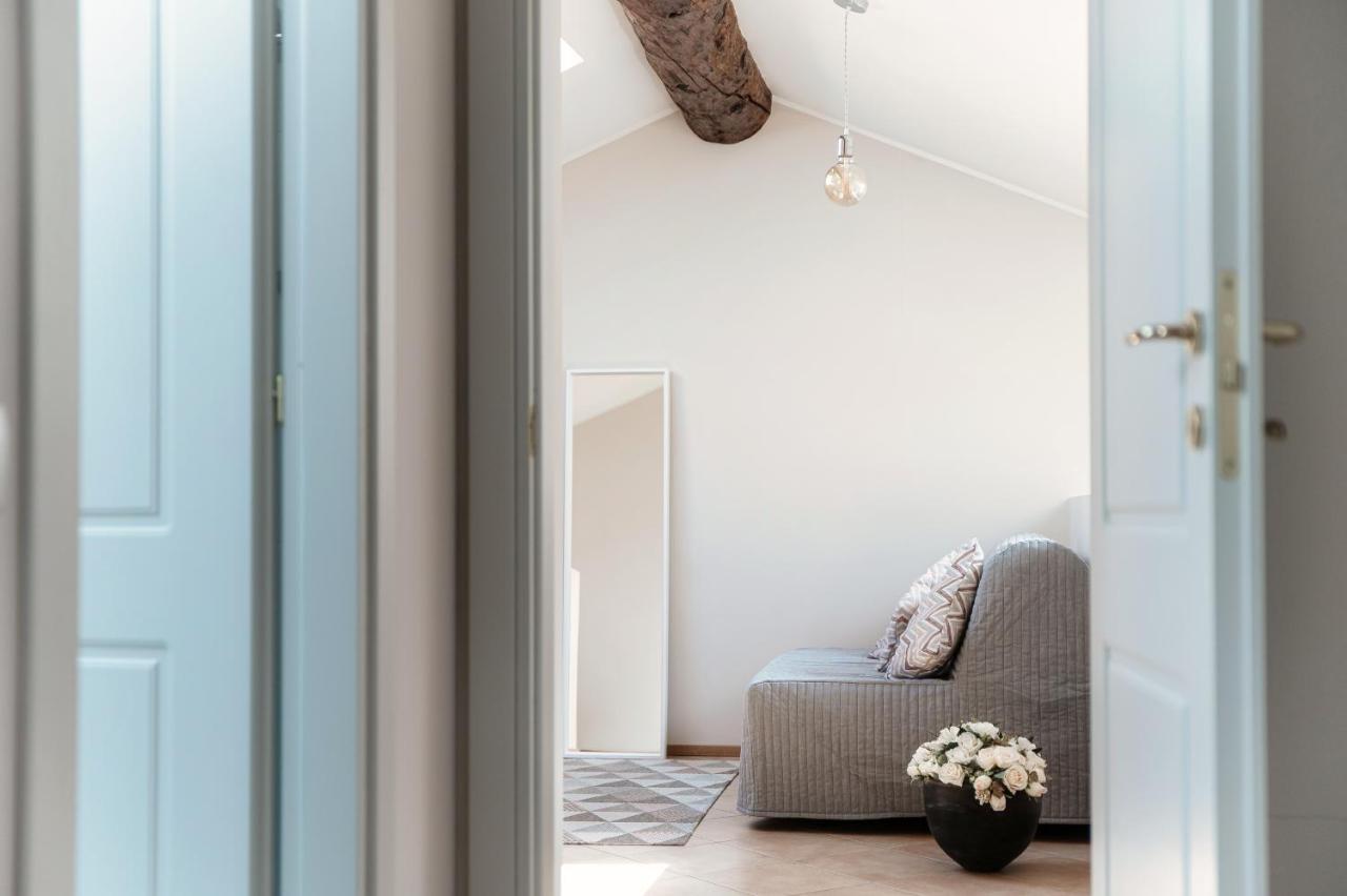 Sky Attic 72 - The House Of Travelers Lejlighed Como Eksteriør billede